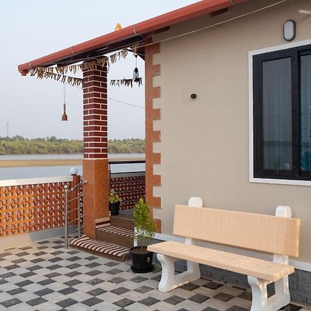 Reunion Ocean Tides Hotel Udupi Exterior foto