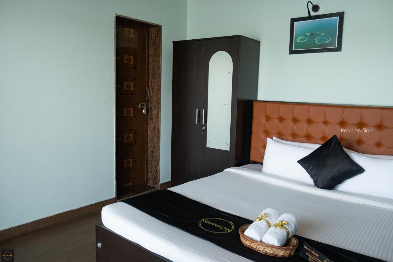 Reunion Ocean Tides Hotel Udupi Exterior foto
