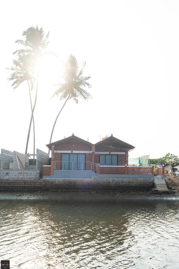 Reunion Ocean Tides Hotel Udupi Exterior foto