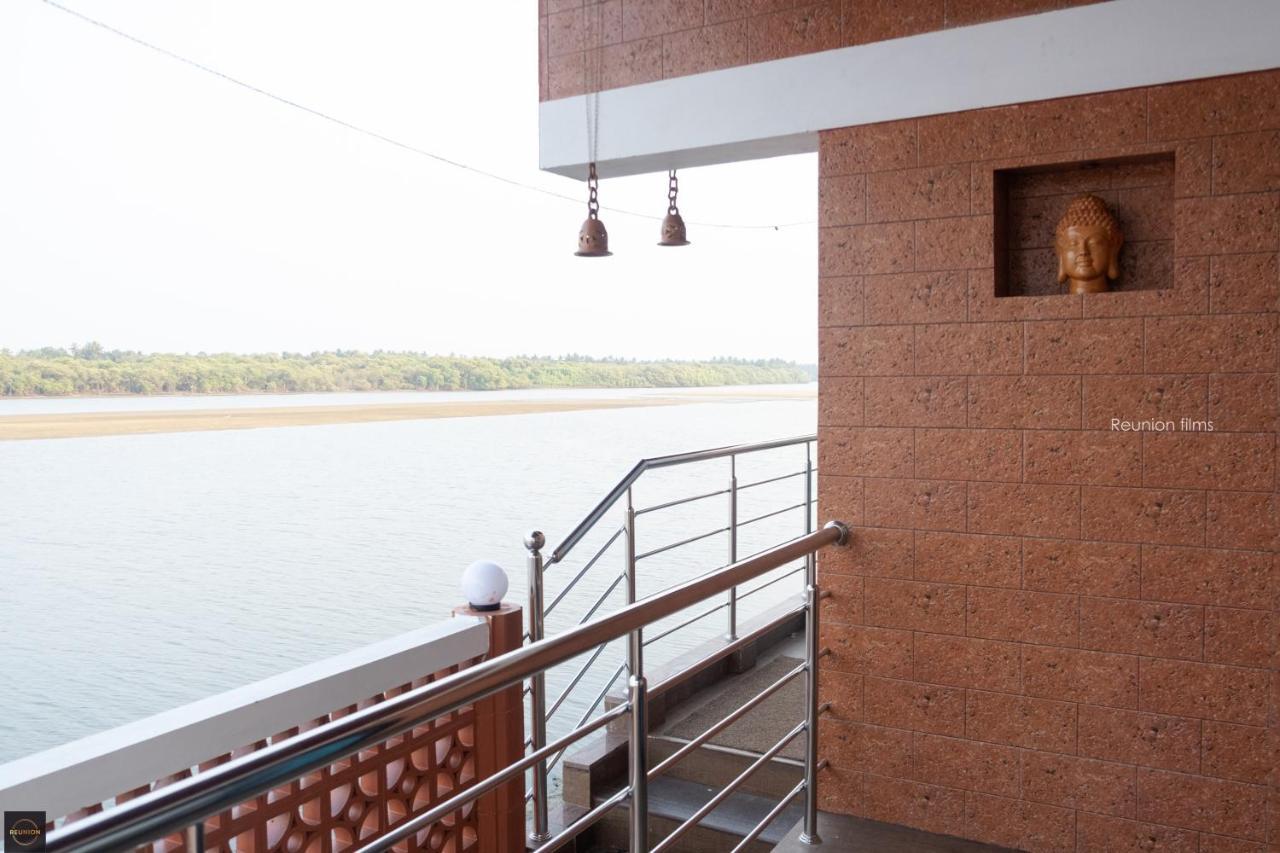 Reunion Ocean Tides Hotel Udupi Exterior foto